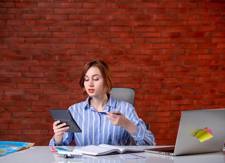 Mengelola Keuangan dengan Aplikasi Finansial Terbaik